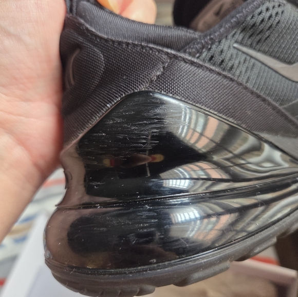 Nike Air Max 270 Black Sneakers - Picture 11 of 11